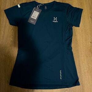 Haglöfs LIM tech tee. Size S. Colour is Dark Ocean.